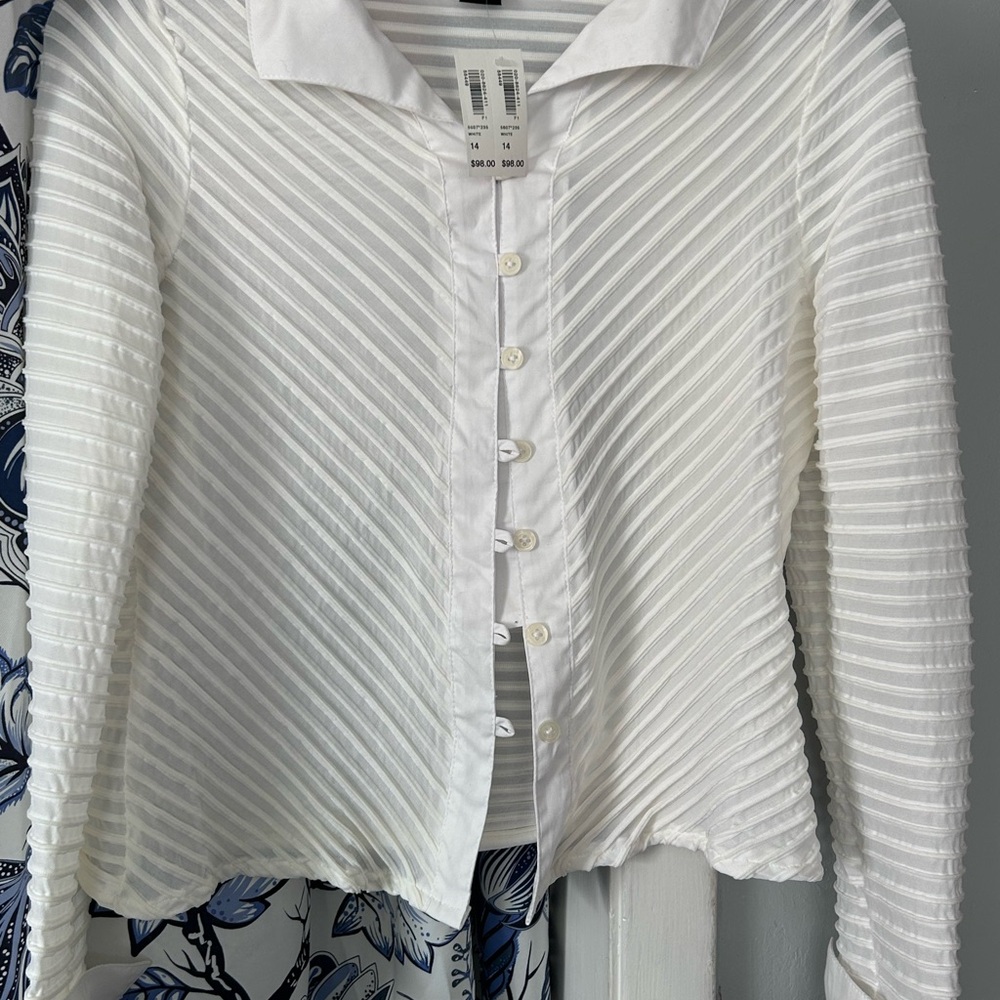 Vintage Harolds White Textured Button-Up Blouse